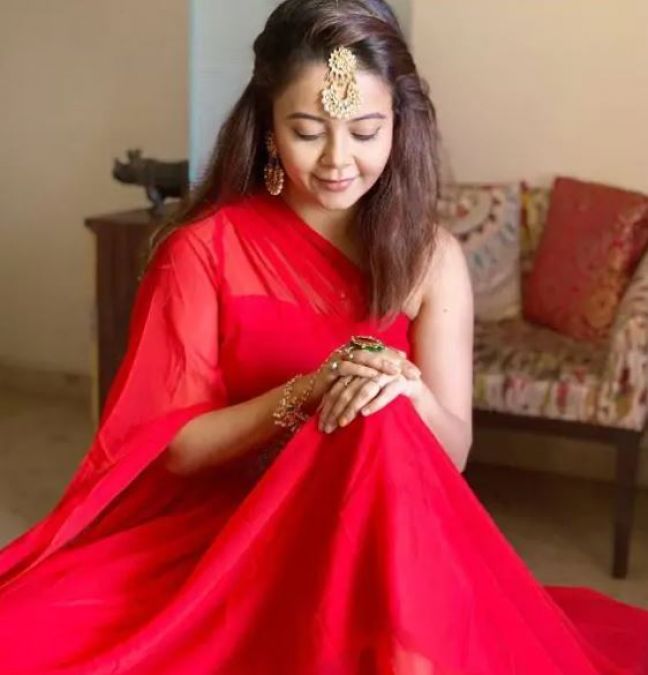 Devoleena congratulates Ramadan in very special way