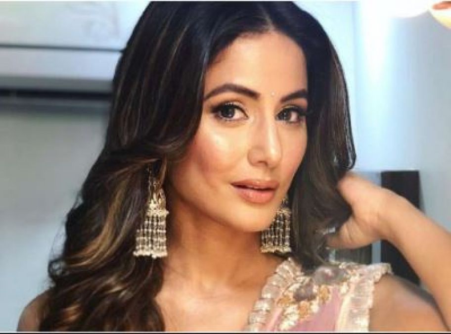 Hina Khan extends wishes to fans on Eid