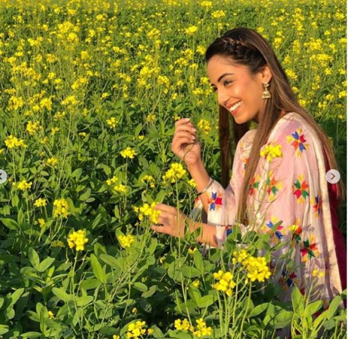 Soon this Bollywood film will see Srishty Rode, Look goes viral!
