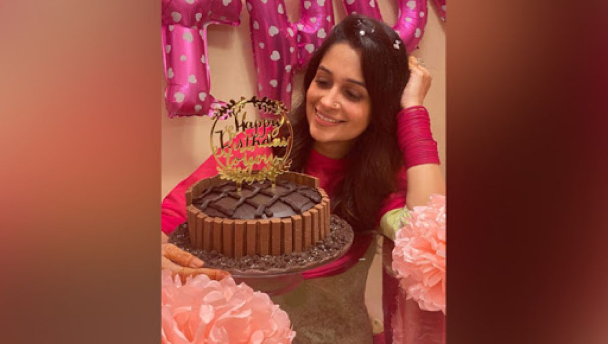 Checkout the cute pictures on Deepika Kakkar on her birthday