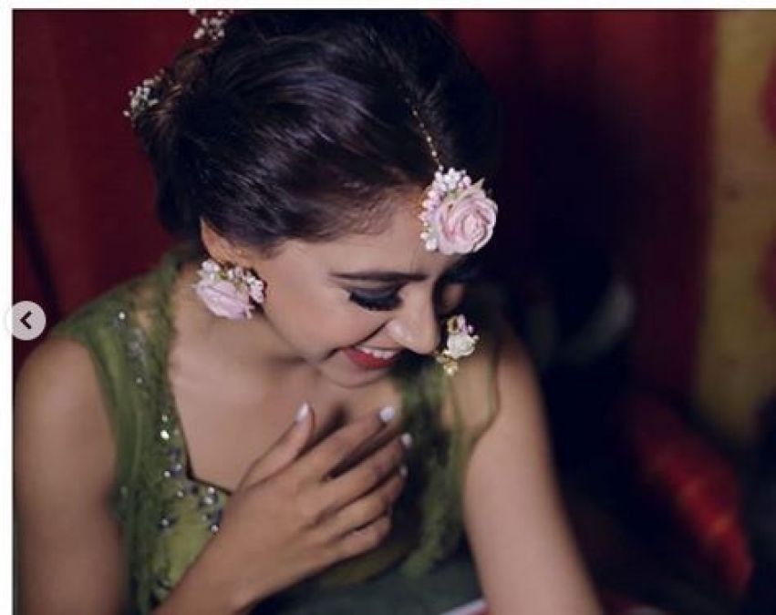 Fans get Shocked After Seeing Photos Of Niti Taylor's Mehendi ceremony!