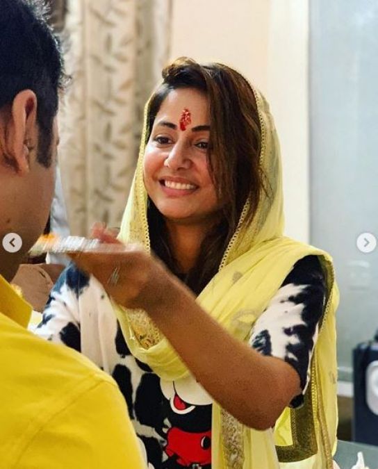 Hina Khan Celebrated Rakhi Festival with brother Aamir, Posts Photos!
