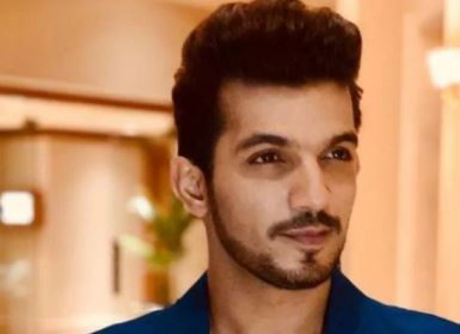 Arjun Bijlani got injured during vacation with family in Goa