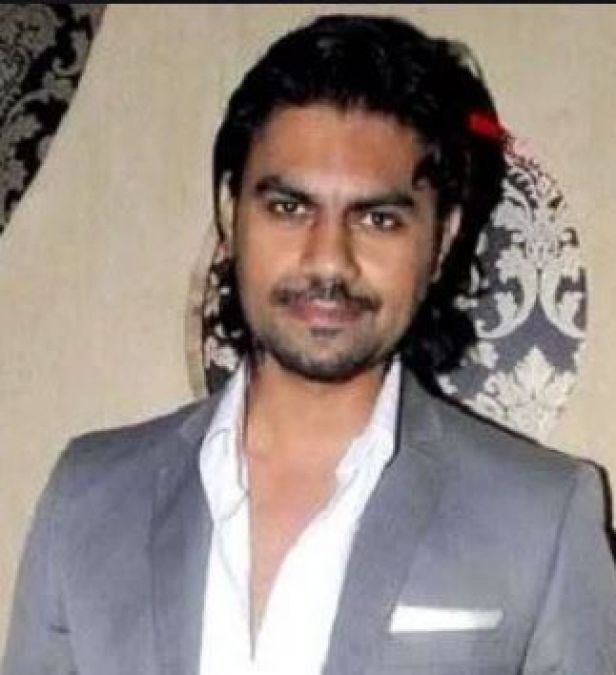 Gaurav Chopra's mother lost her life to cancer, pens emotional notes