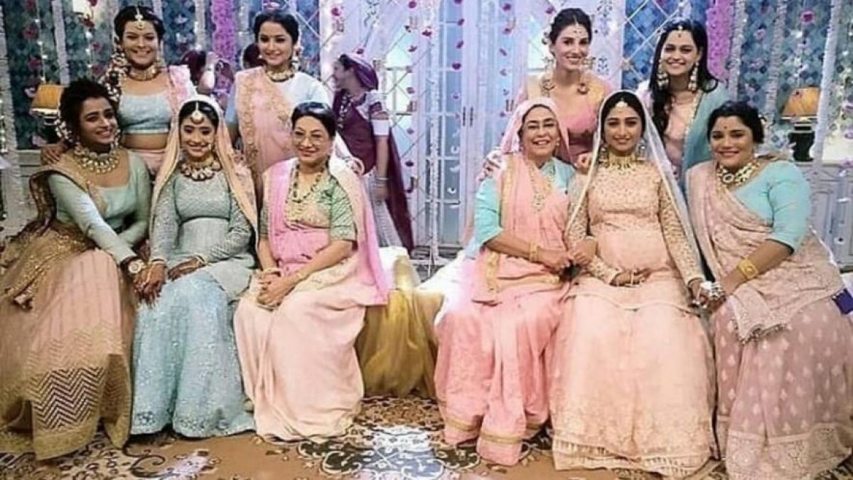 Kiara Advani wedding Lehenga: Manish Malhotra reveals Kiara Advani's lehenga  was inspired by couple's love for Rome - The Economic Times