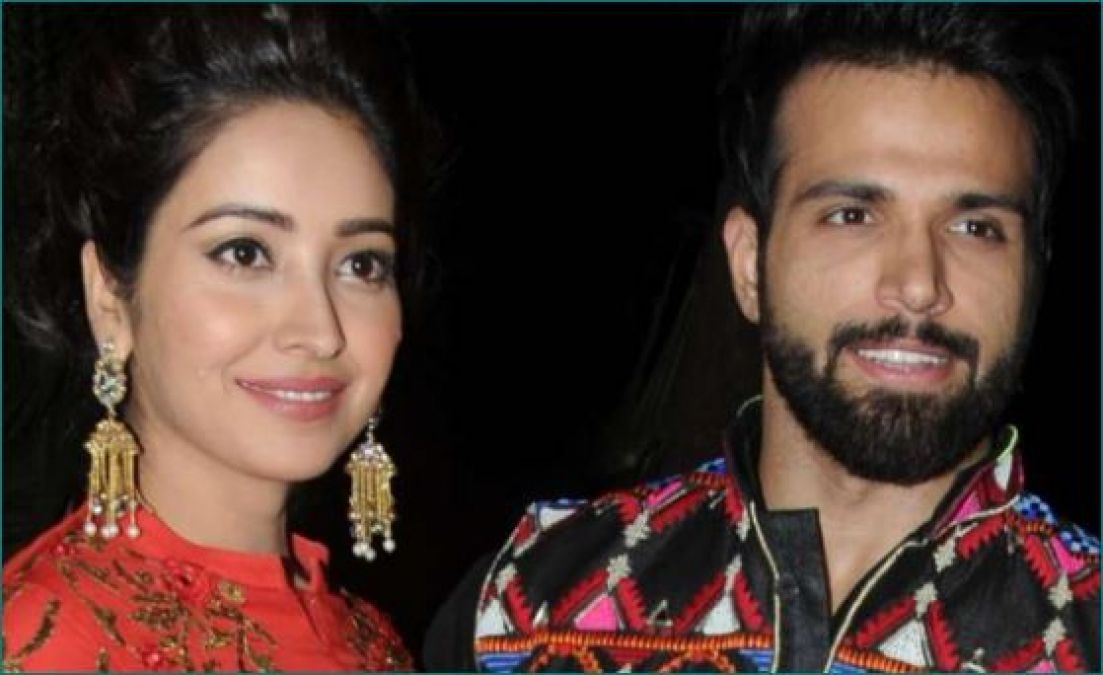 Asha Negi was in a relationship with this famous actor for 6 years