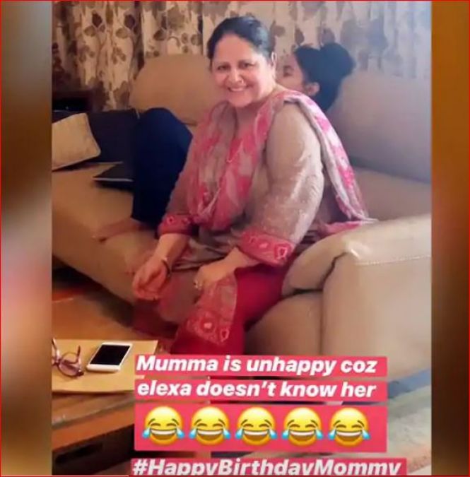 In a special way, Hina Khan celebrated her mother's birthday!