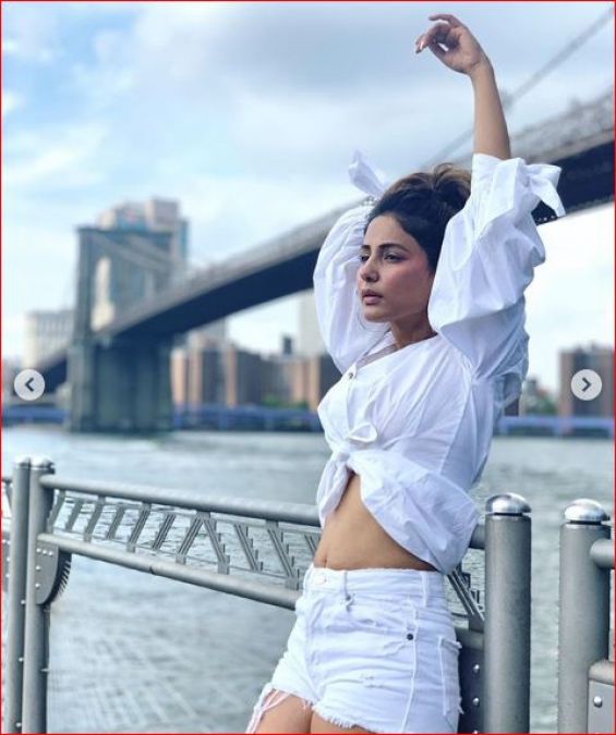 After watching Hina Khan's hot style, Fans became crazier!