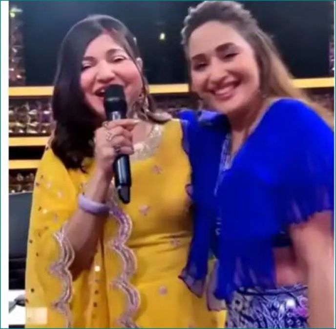 Madhuri to dance on Alka Yagnik's song on the stage of Dance Deewane 3