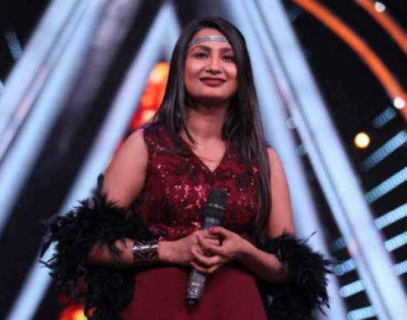 Indian idol fame singer Renu Nagar Admitted in ICU, Singer's condition critical after lover's death
