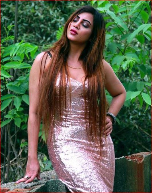 Arshi Khan to do an item number in this Bollywood film; is very excited!