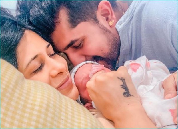 This TV couple made their son Krishna, shared picture on Janmashtami