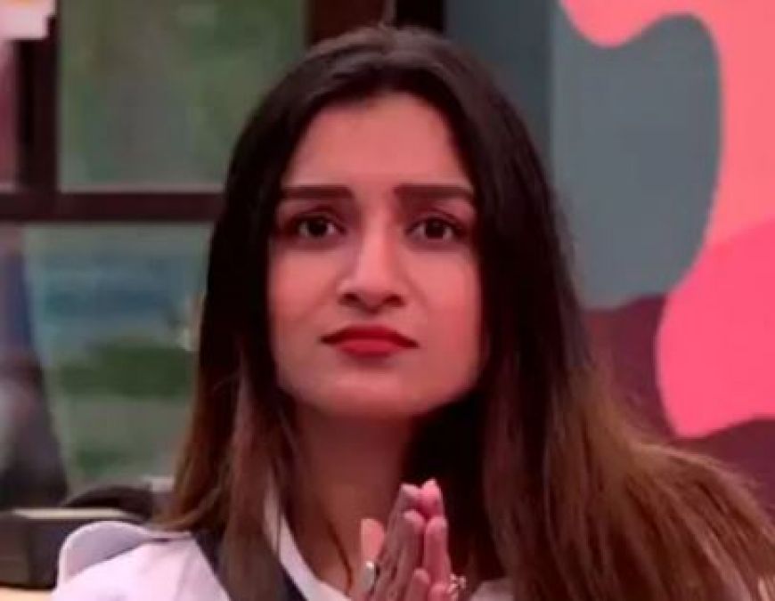 Bigg Boss 13: Shefali Bagga apologizes Shehnaz Gill