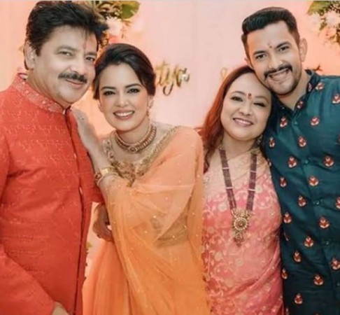 Shweta Agarwal becomes Aditya Narayan's bride, See wedding pictures