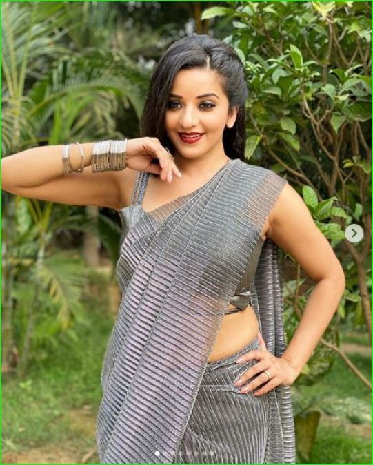 Monalisa looks gorgeous in saree, See latest pictures
