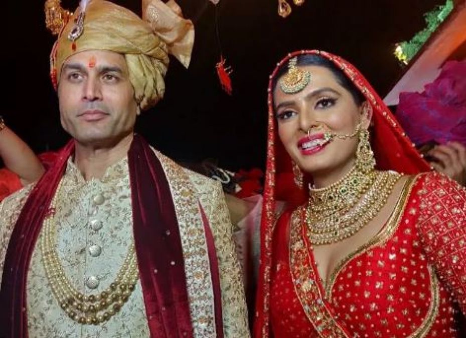 Kundali Bhagya actress Ruhi Chaturvedi shares first photo after marriage