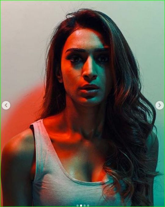 Erica Fernandes slaying with her angry look; see pictures