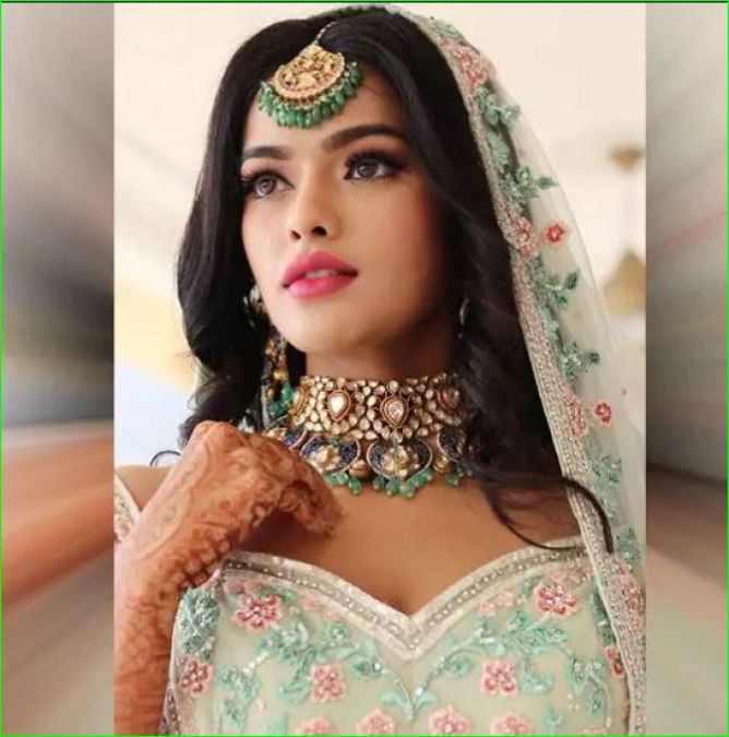 Sonya Ayodhya looked gorgeous in her Mehndi ceremony, did a fierce dance