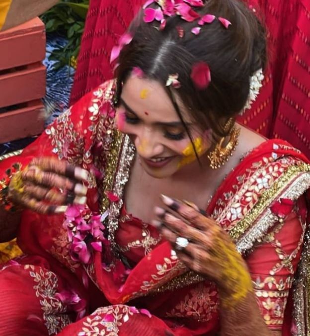 Ankita Lokhande's turmeric ceremony photos revealed, wedding is today