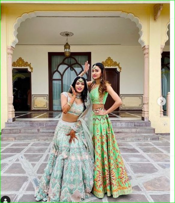 Erica seen exploring Pink City; shared pictures of Sonyaa Ayodhya's wedding