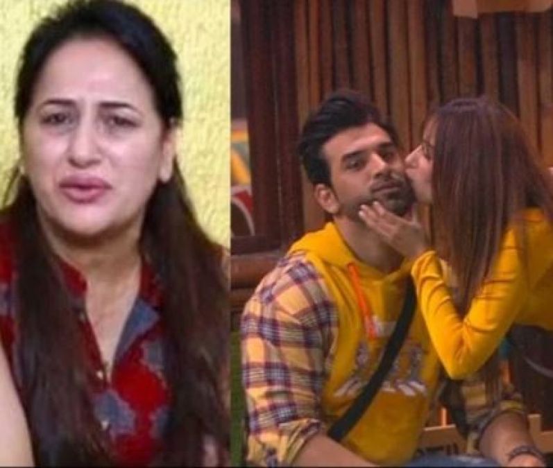 Bigg Boss 13: Mahira's mother speaks about her daughter's relation with Paras