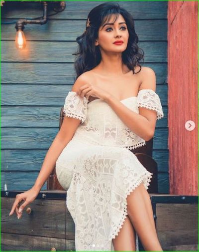 Kanchi Singh's new photoshoot wins internet, check out photos here