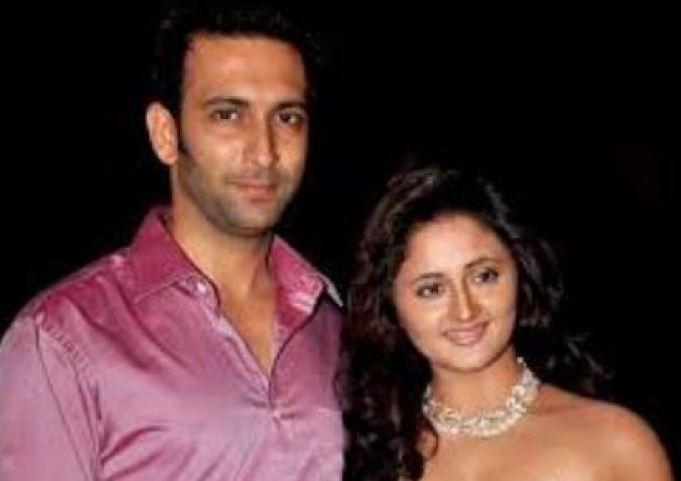 Know why Rashmi Desai broke up with Nandish Sandhu