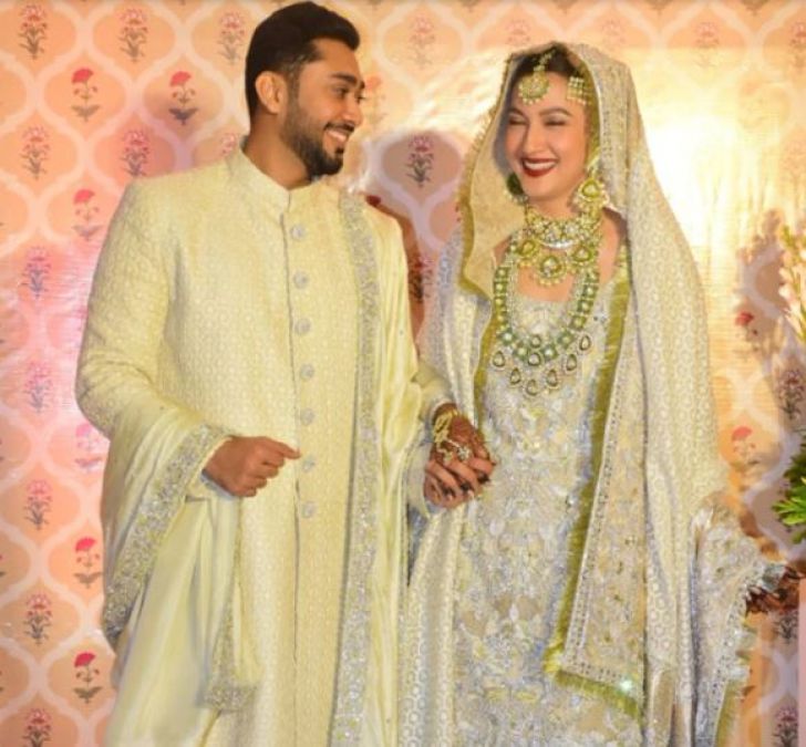 Gauahar Khan became makeup artist in bridal dress, Watch video
