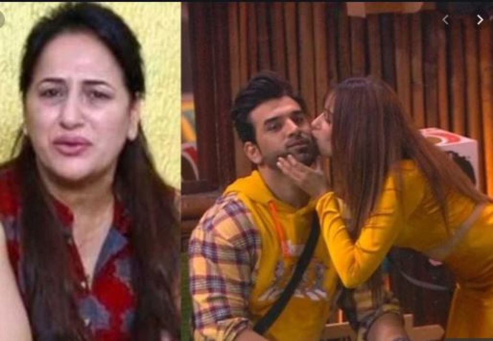 BB13: Mahira and Paras became romantic even after mother's statement