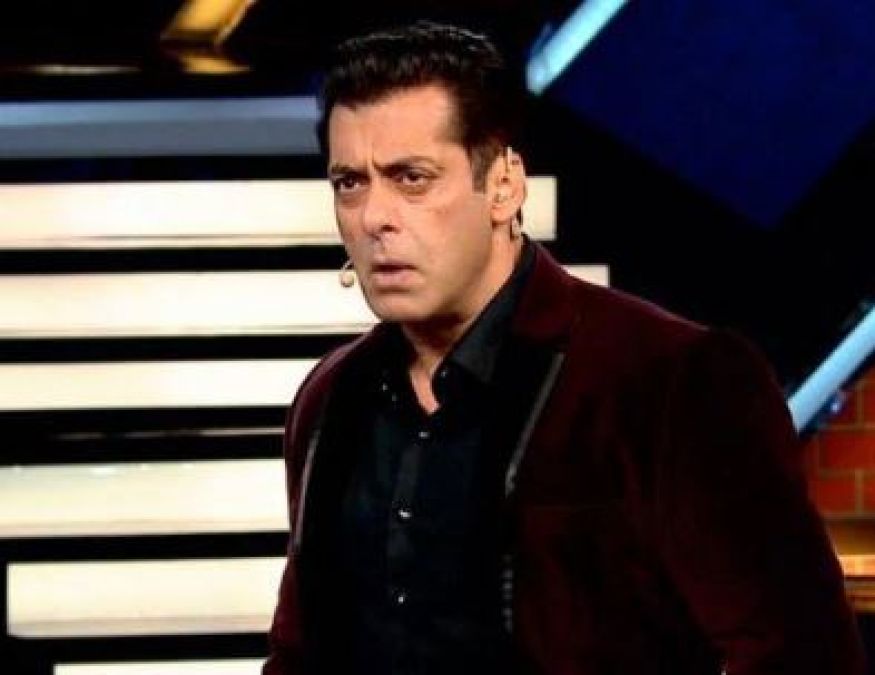 BB13: Salman completes 10 years as host of Big Boss, gets emotional