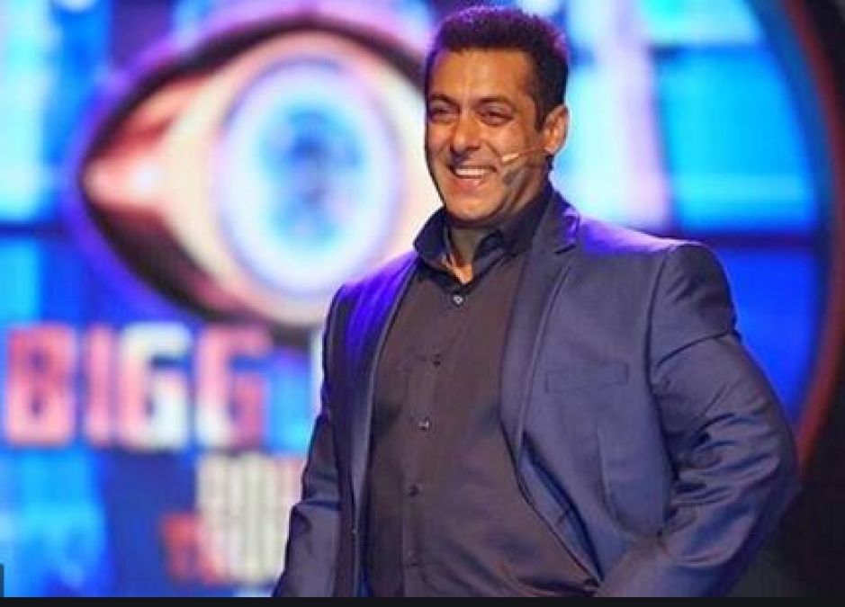 BB13: Salman completes 10 years as host of Big Boss, gets emotional