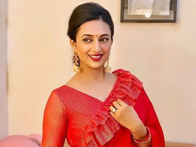 Divyanka Tripathi's traditional look surfaced, see pictures