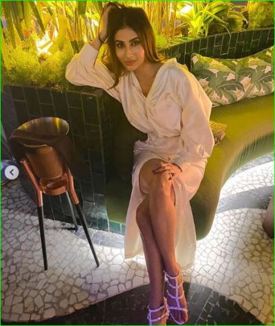 Mouni Roy flaunts her sexy legs in slit gown, See pics