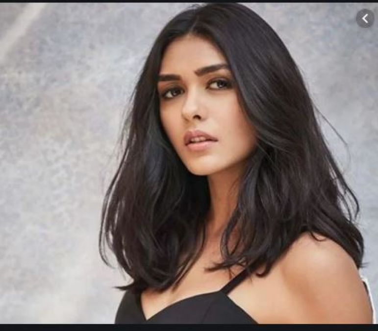 Actress Mrunal Thakur talks about her web series ghost stories