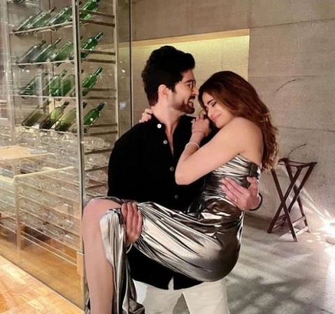 Rakesh Bapat in a romantic style wishes Shamita on her birthday, see these stunning pictures