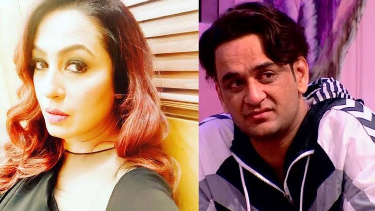 BB13: 'Mastermind' Vikas Gupta gives open warning during the task