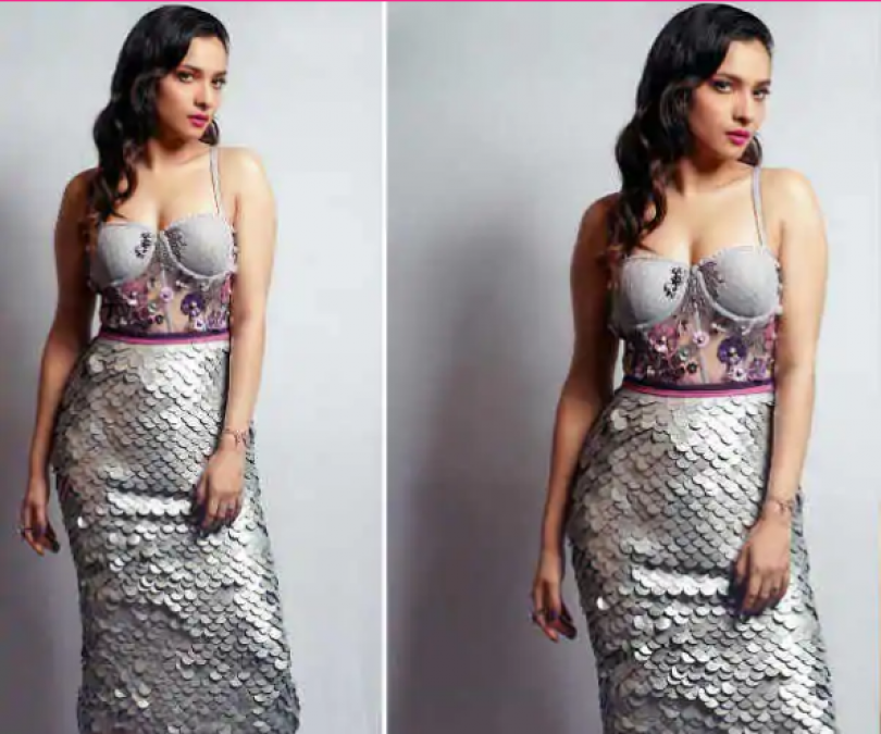 Ankita Lokhande gets a glamorous photoshoot, looks beautiful in silver color dress