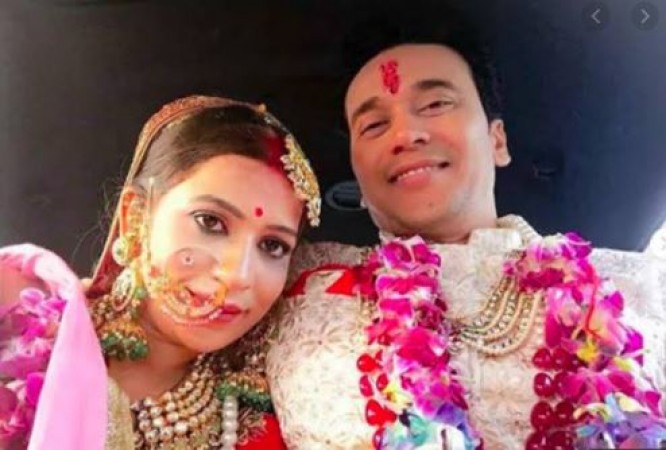 'Ye Hai Mohabbatein' fame actor marries, bride falls while dancing