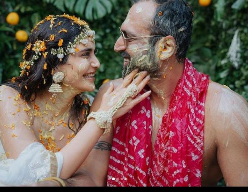 अपनी शादी में जमकर नाचती नजर आई करिश्मा तन्ना, वीडियो ने लूटा फैंस का दिल