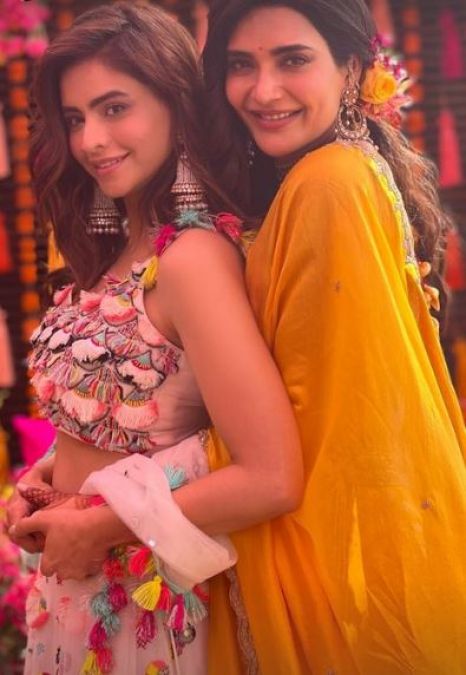 Aamna Sharif arrives at Karishma Tanna's wedding, these stunning pictures surfaced