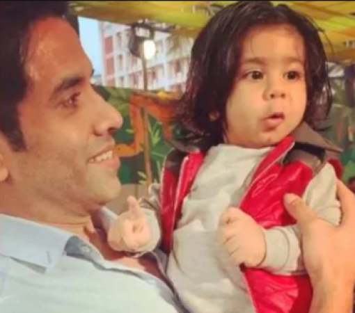 This cute video of Ekta Kapoor's son went viral, spotted with 'Mama' Tusshar