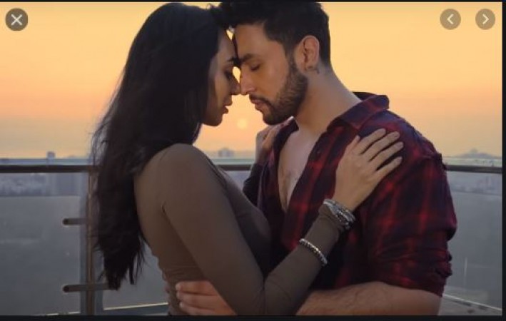Adhyayan Suman's girlfriend wishes fan in this special way, shares topless photo