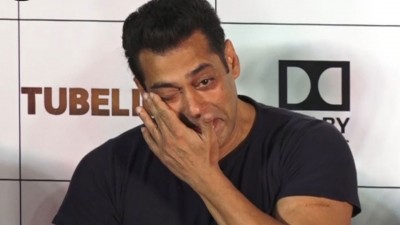 BB13: Salman Khan cries after dancing on Tadap Tadap song