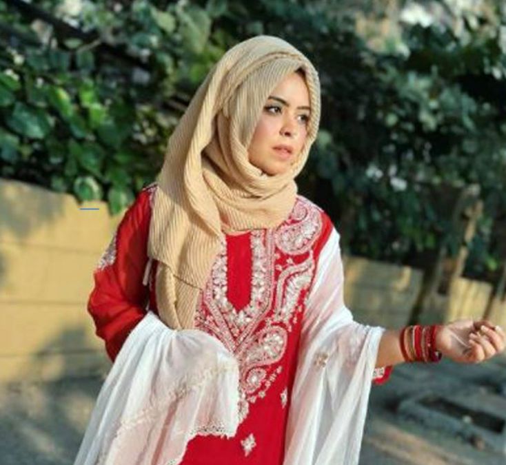 Due to this, Shoaib Ibrahim's sister decided to wear 'hijab'