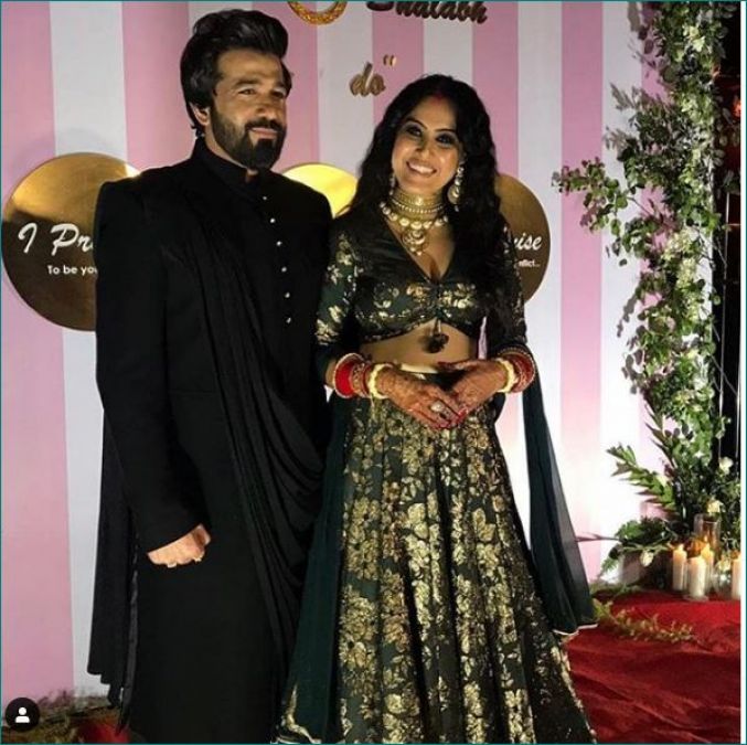 Kamya Punjabi looked gorgeous wearing a green dress at the reception party