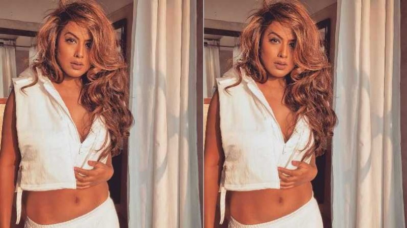 Nia Sharma set fire on Internet with her glamorous pictures, See here