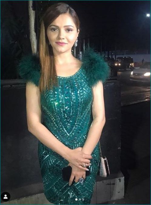 Rubina Dilaik looks gorgeous at Kamya Punjabi's wedding reception, gives special message