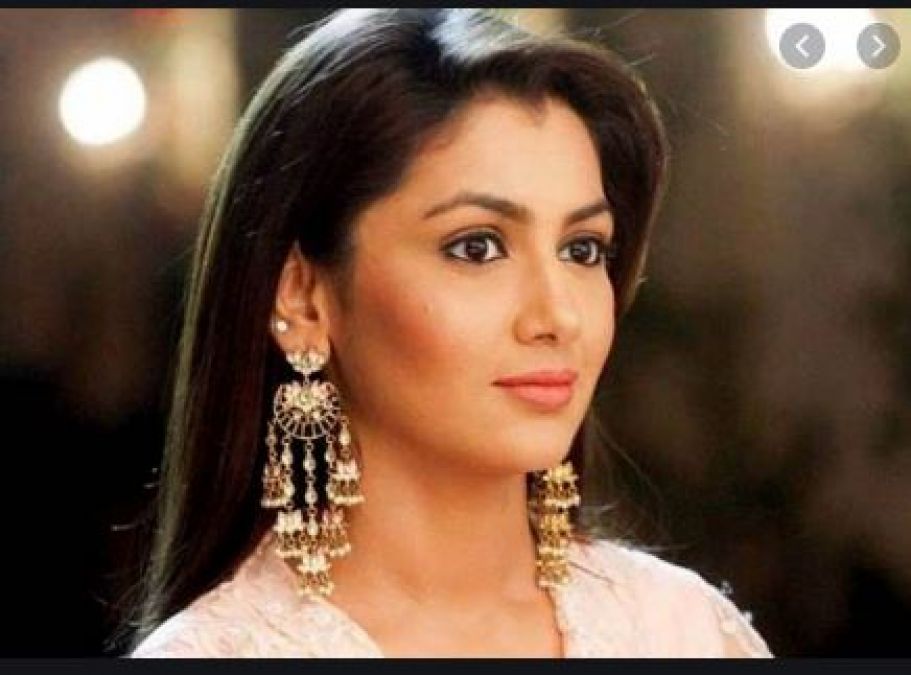 Kumkum Bhagya actress Sriti Jha makes her fans crazy with latest pictures