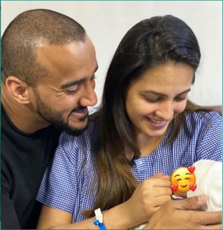 Anita Hassanandani shares first picture with her son