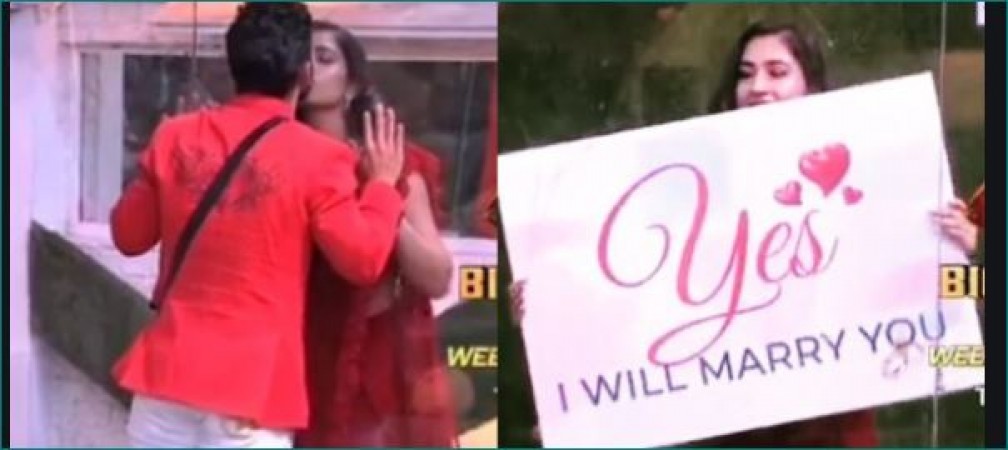 Bigg Boss 14 Promo: Rahul Vaidya proposes Disha Parmar on Valentine's Day